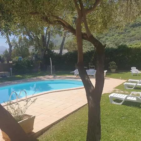 Mariella Villa *